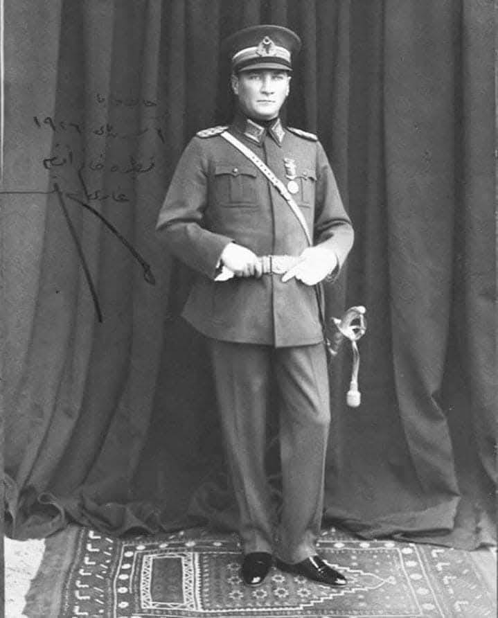 Ataturk Kastamonu'da (2)