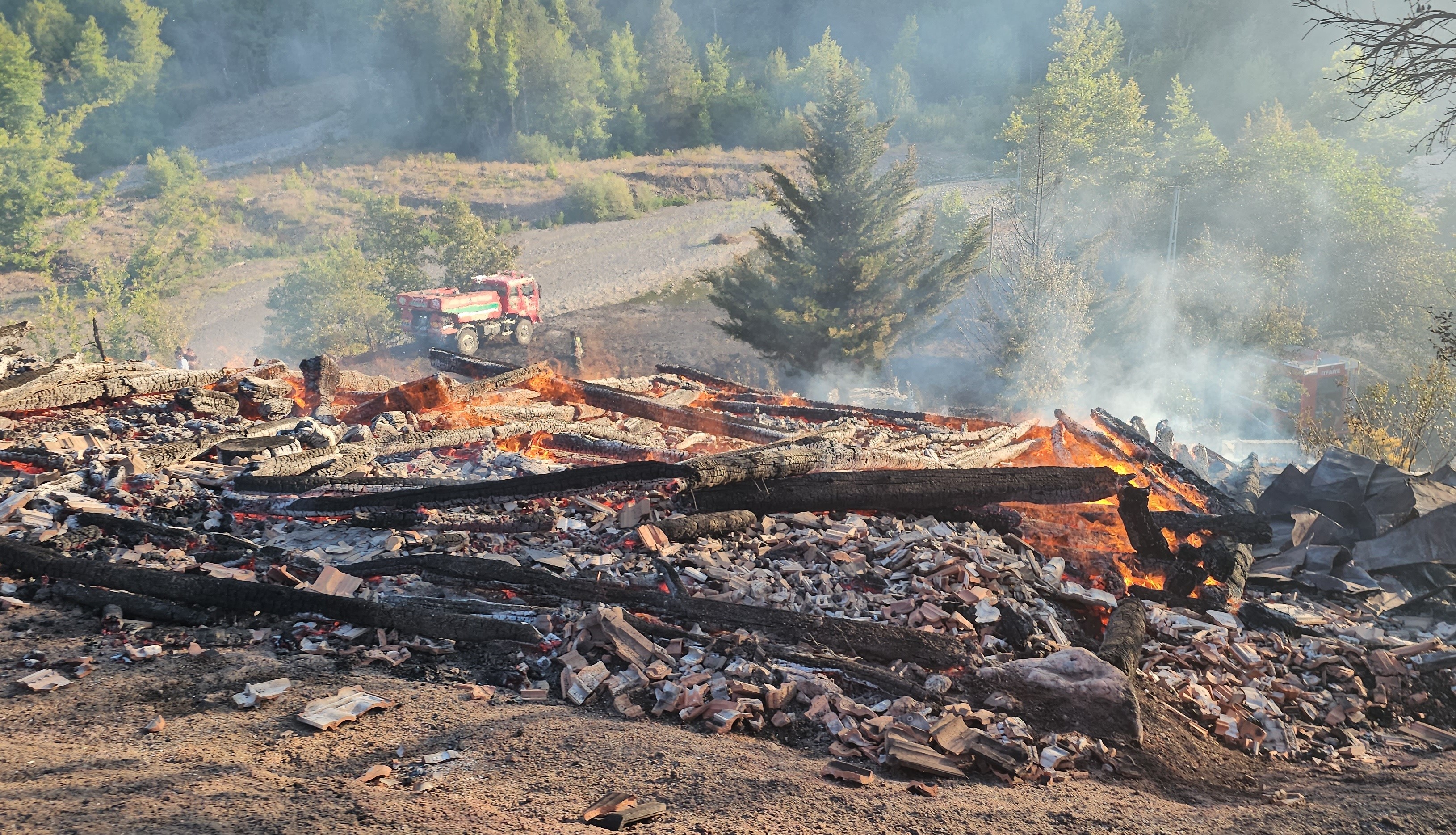 Aynı Bölgede Ikinci Yangın! (2)