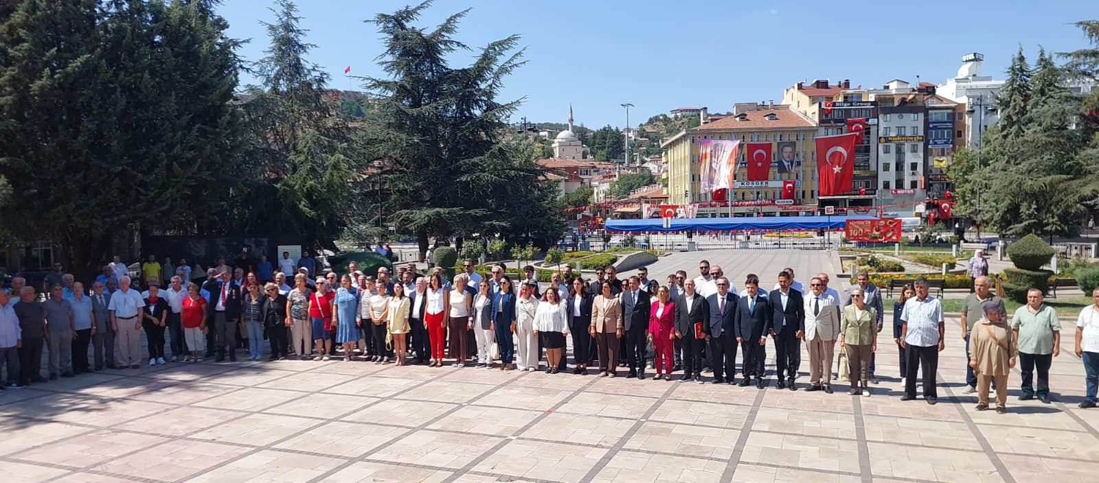 Chp’den 30 Ağustos Zafer Bayramı’nda Çelenk Sunma Töreni… (1)