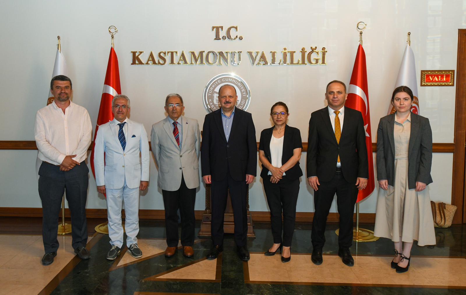 Herkes Üzerine Düşeni Yapmalı (1)