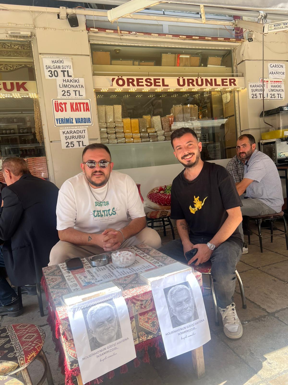 Kastamonu'da Mourinho'nun Helvasını Dağıttılar!3