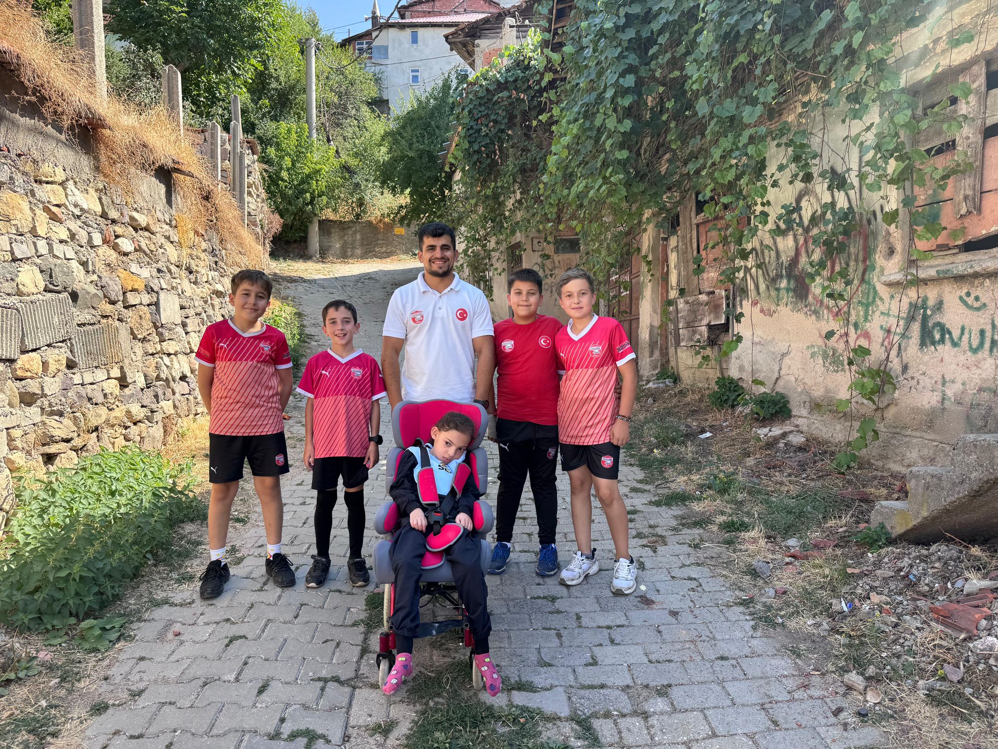 Yurdum Gsk’dan Özel Birey Sude Nur’a Anlamlı Destek (1)