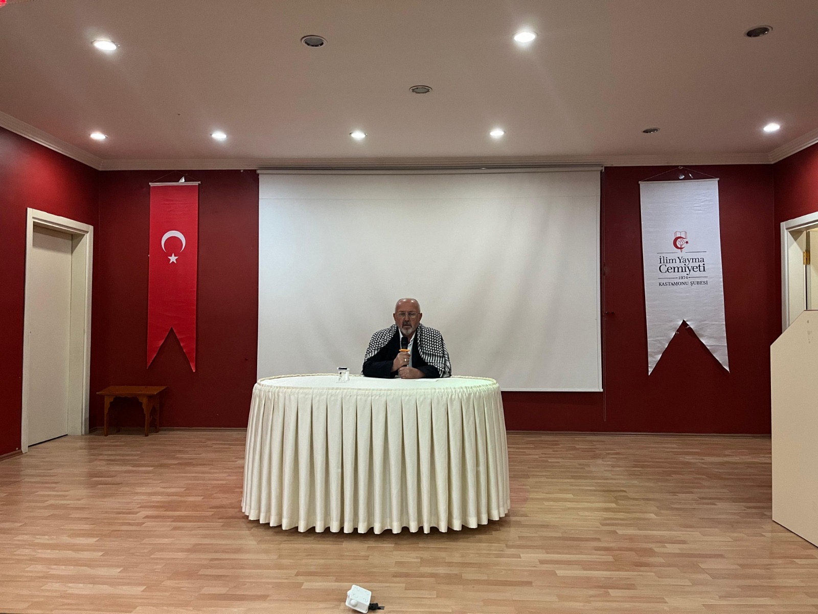 9E1Ce2F2 8Ff6 4F2A Af26 24F84F94E179