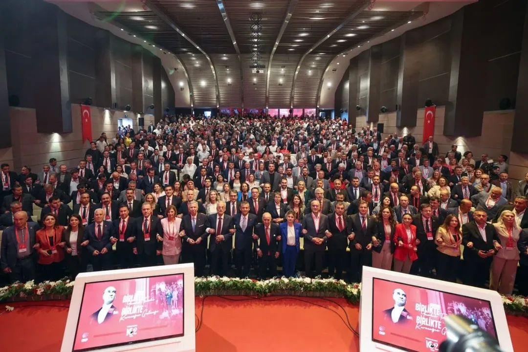 F B I M G 1757351123653