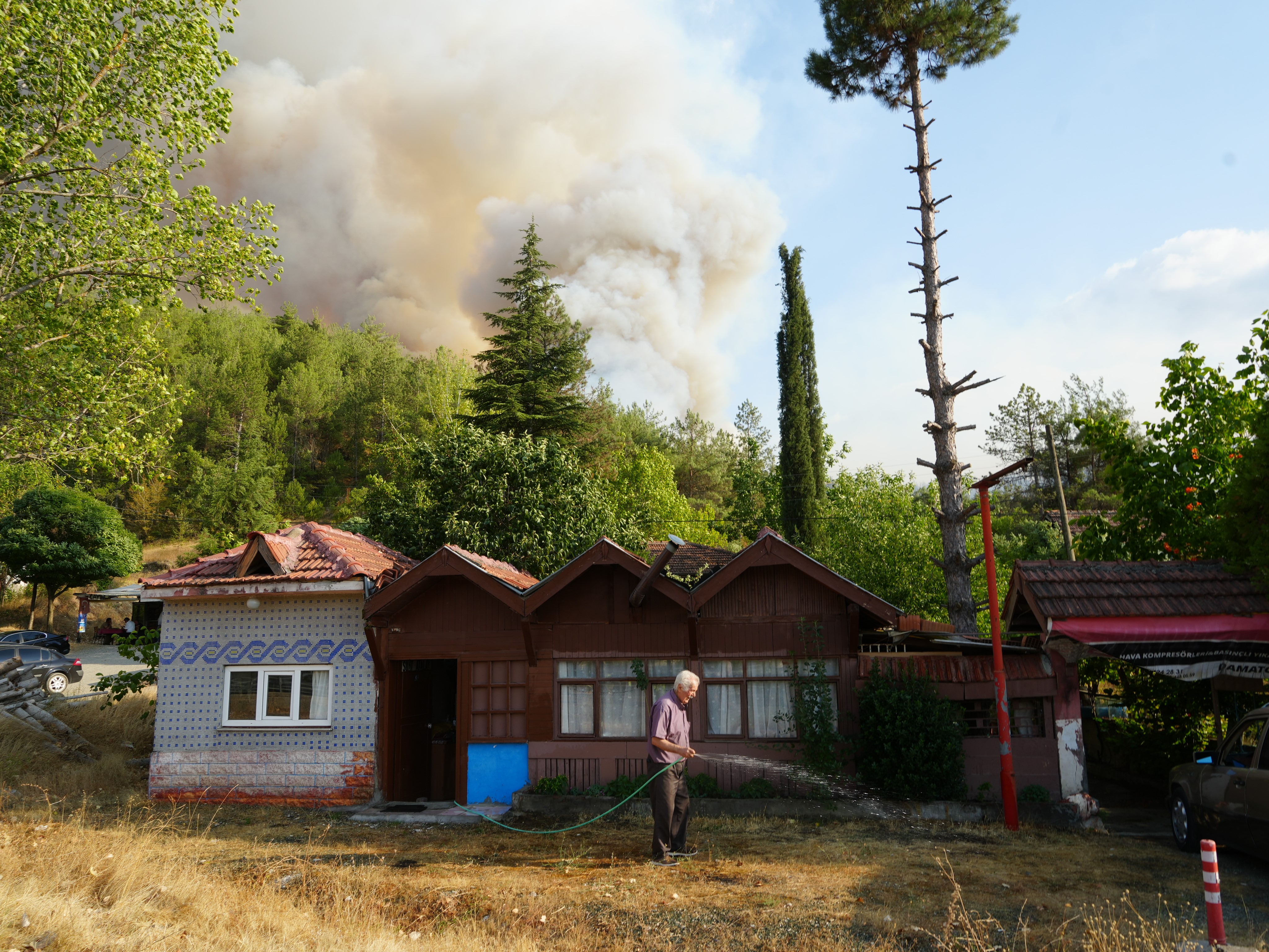 Kastamonu’da Evini Yangından Korumak Için Bakın Ne Yaptı (1)