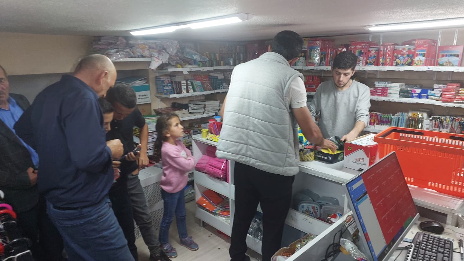 Kırtasiye Sezonu Canlılığı Devam Ediyor (2)