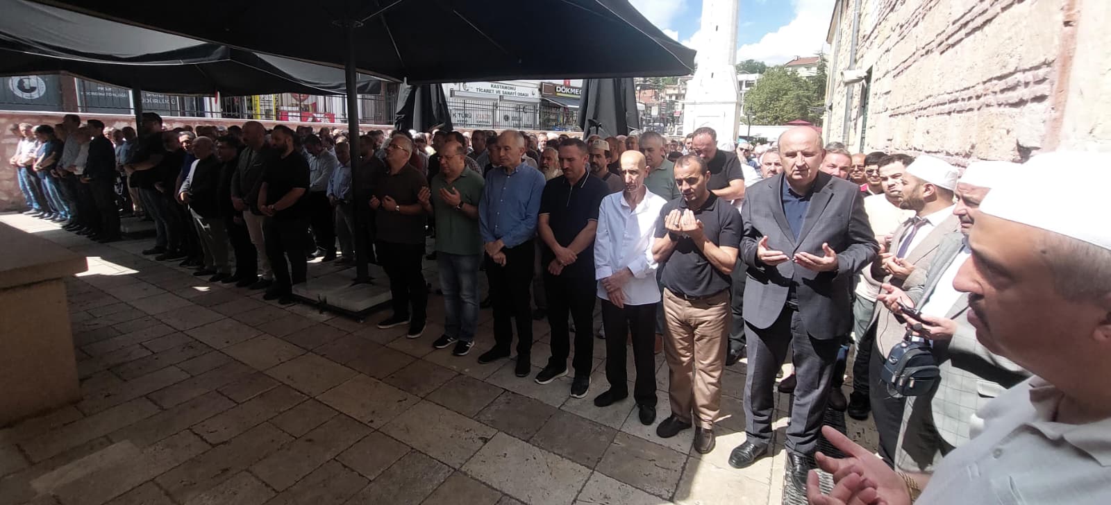 Kuyudibi Esnafı Son Yolculuğuna Uğurlandı (3)