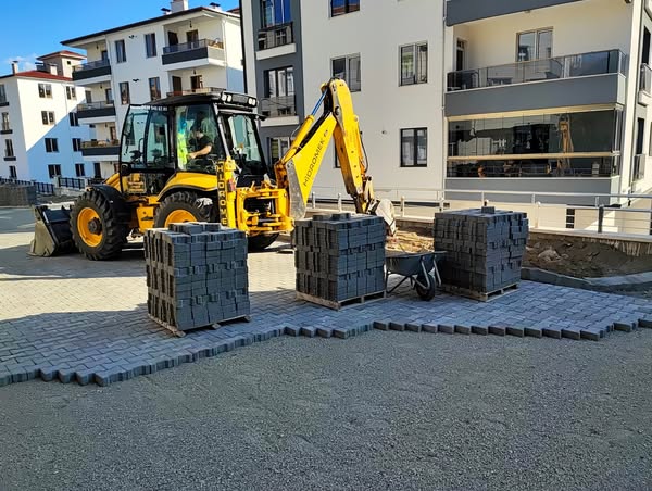 Tosya Belediyesi'nden Sahada Yoğun Çalışma (1)