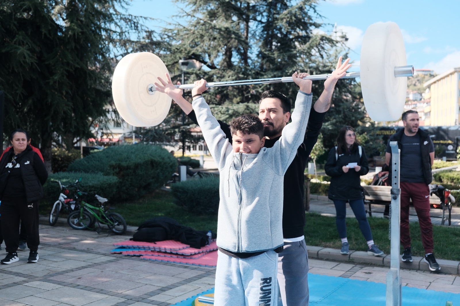 144552A0 7454 420E 8405 6Bd81009Ab27