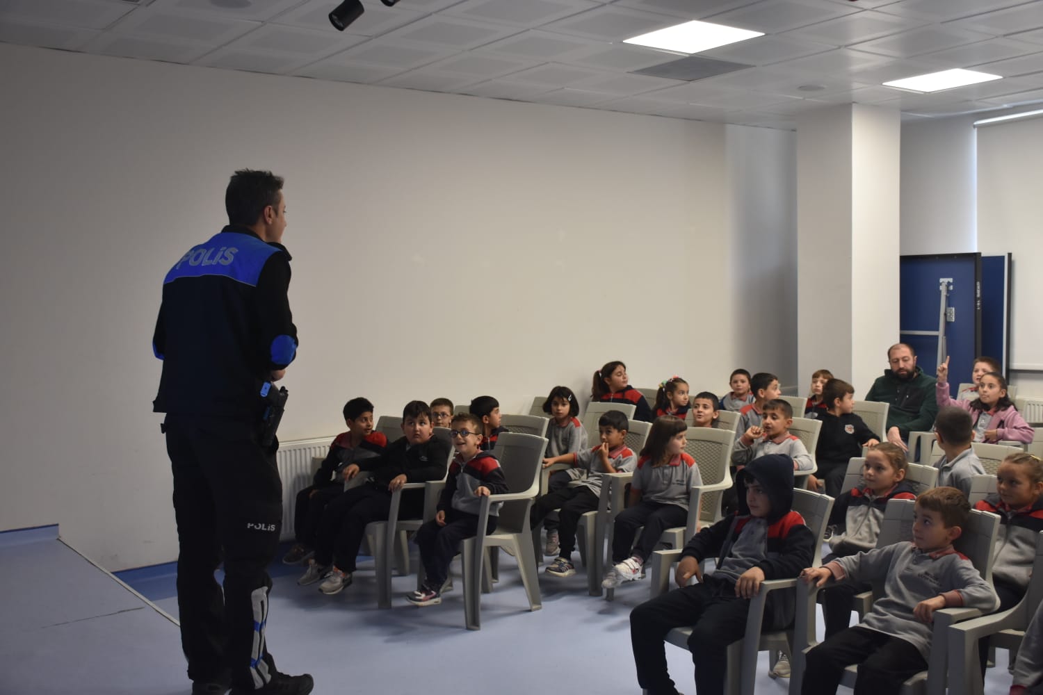 Kastamonu’da 6 Bini Aşkın Öğrenciye Güvenlik Eğitimi Verildi (1)