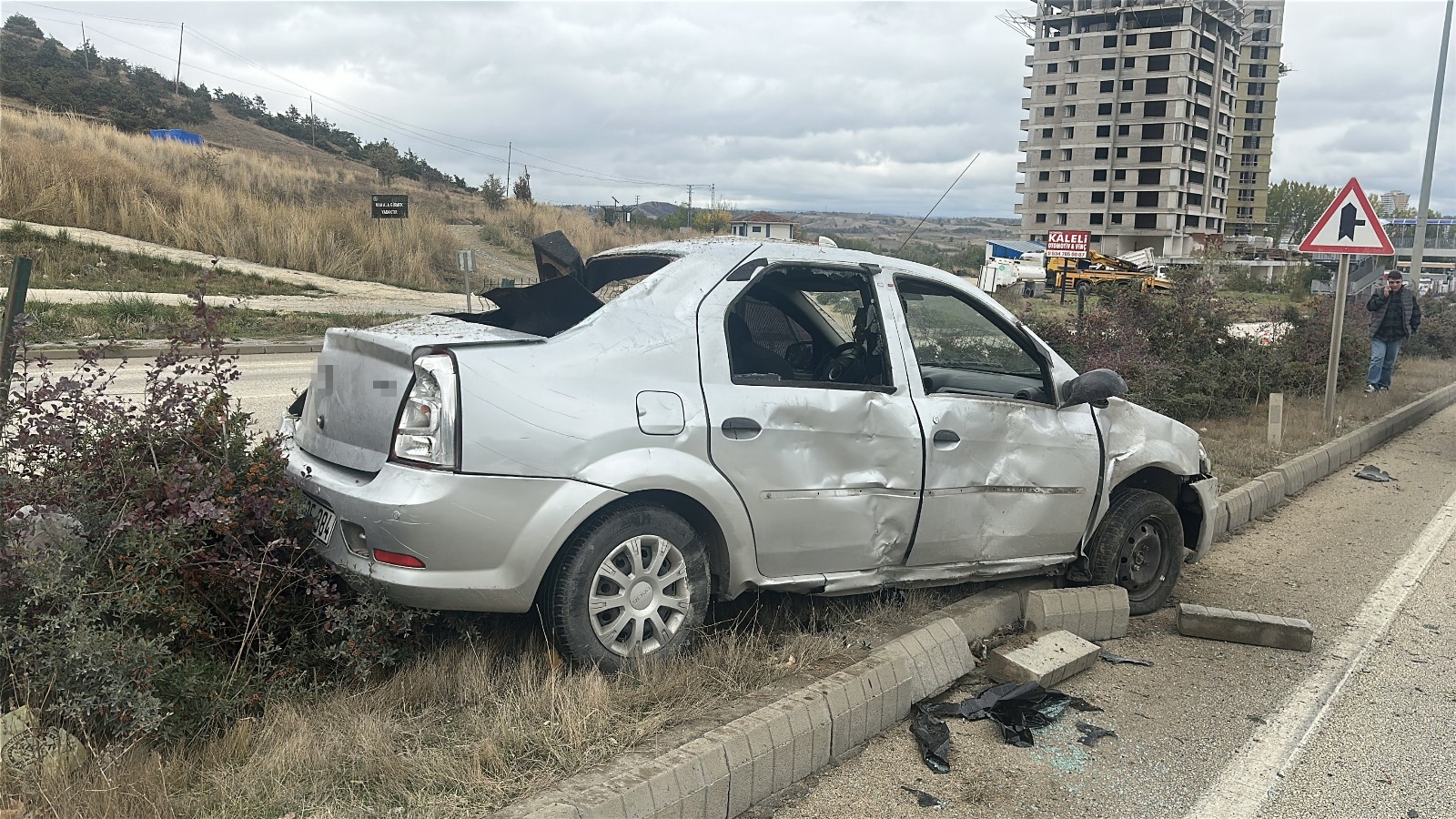 Kastamonu'da Takla Atan Otomobil Refuje Cıktı (3)