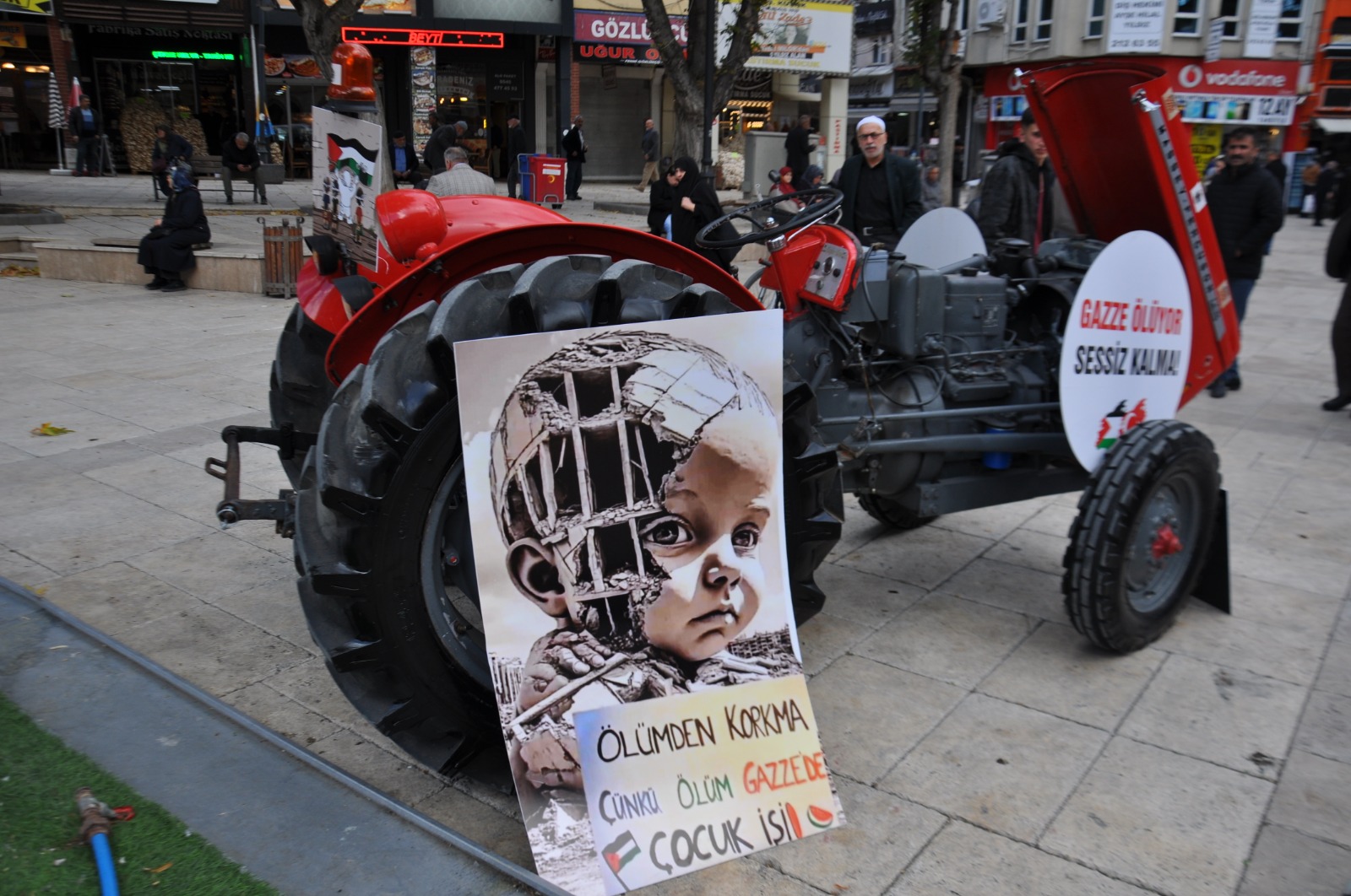 Nasrullah Meydanı’nda İsrail’e Tepki, Filistin Için Birlik Mesajı (2)