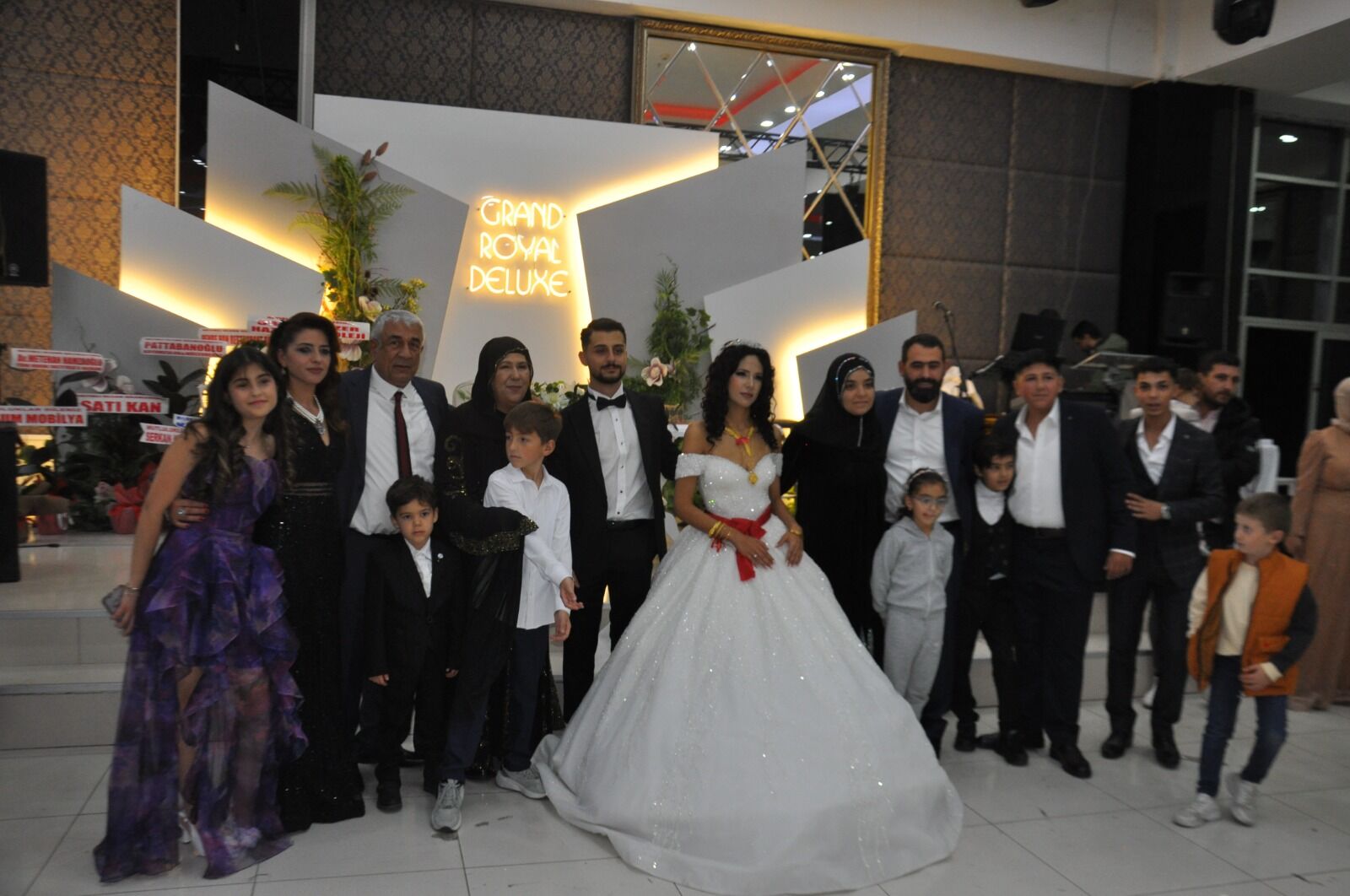 Olağ Ve Tiryaki Ailelerinin Mutlu Günü (1)