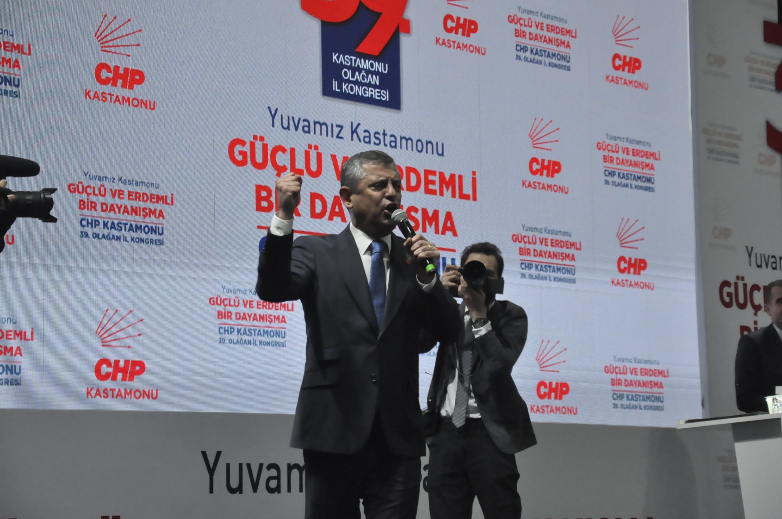 Özgür Özel Kastamonu'dan Cumhurbaşkanı Erdoğan'a Seslendi (2)