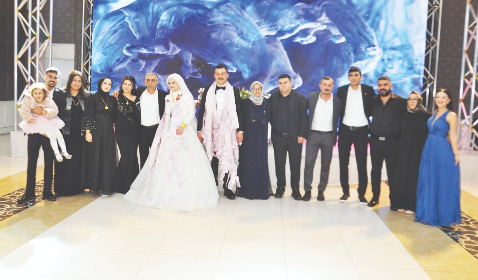 Savrım Ve Adalı Ailelerinin Mutlu Günü (1)