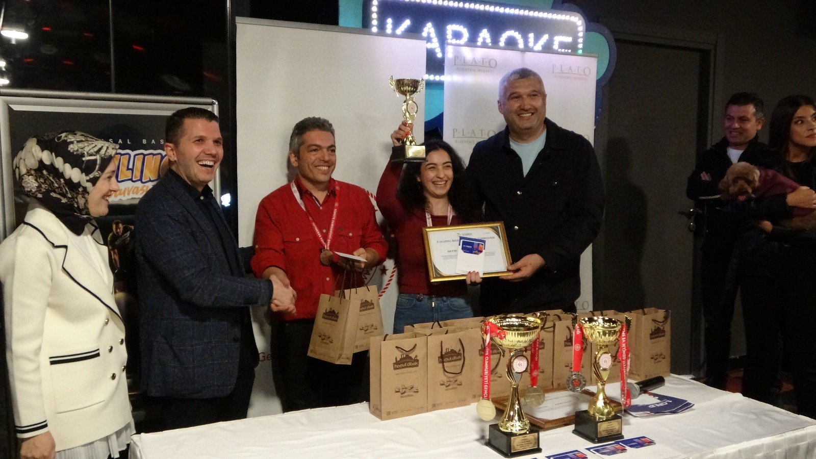 Usmek'ten Renkli Organizasyon Bowling Turnuvasında Buluştular (1)