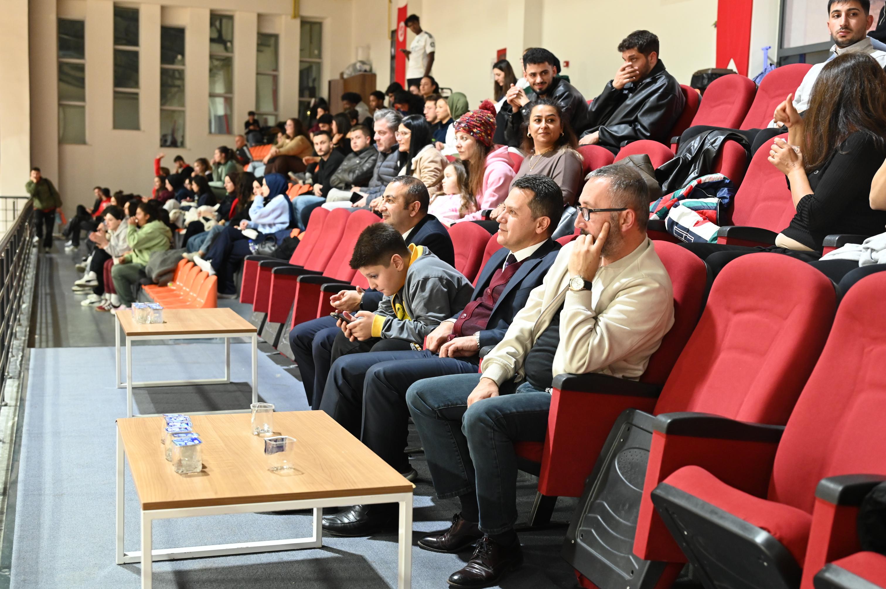 49D0054B 549F 4Fe7 Abdb F24Eac3E9A0C