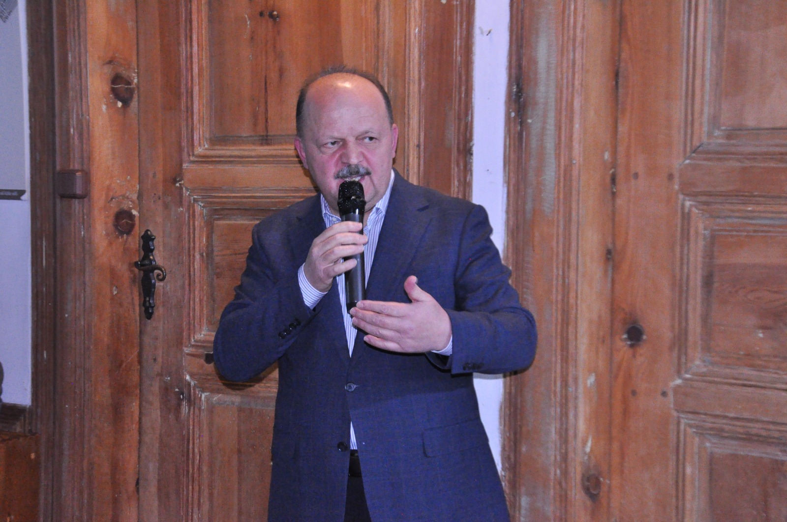 4B56F0Bc 4E32 4361 Ab9E Fdf0819D81Ea