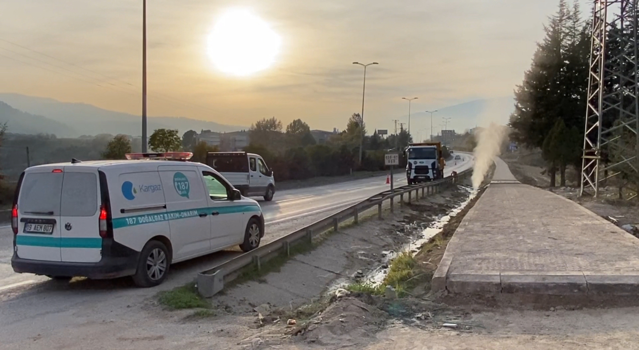 Kastamonu Yolunda Doğal Gaz Borusu Patladı! (2)