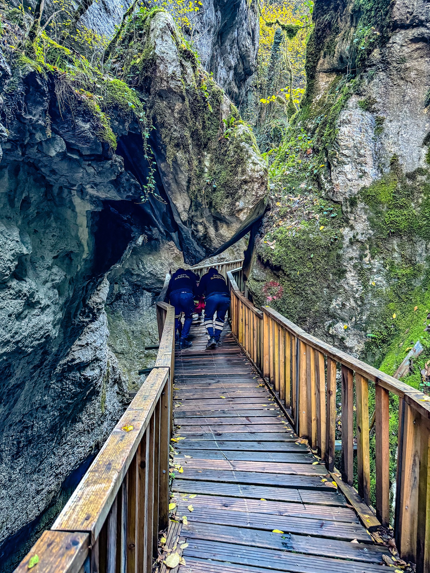 Kastamonu’da Yaşlı Kadın Kanyonda Düştü! (2)