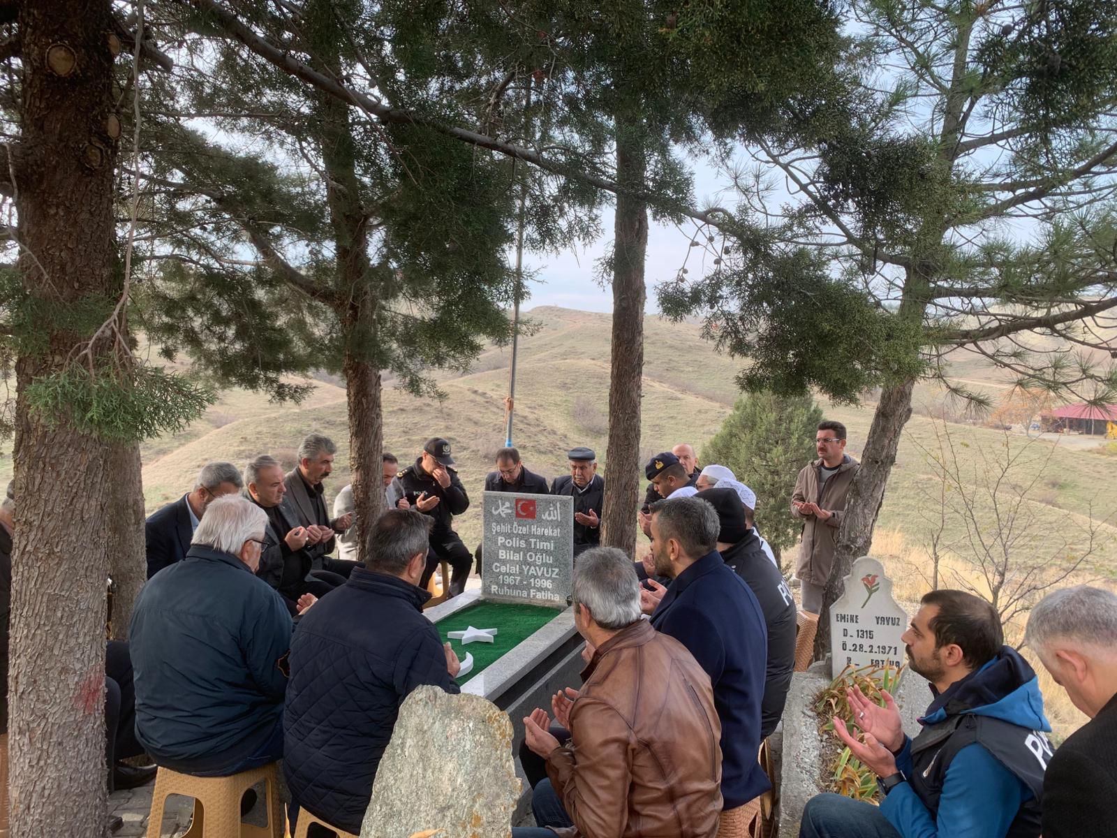 Kastamonulu Şehit Polis Memuru Kabri Başında Anıldı (2)