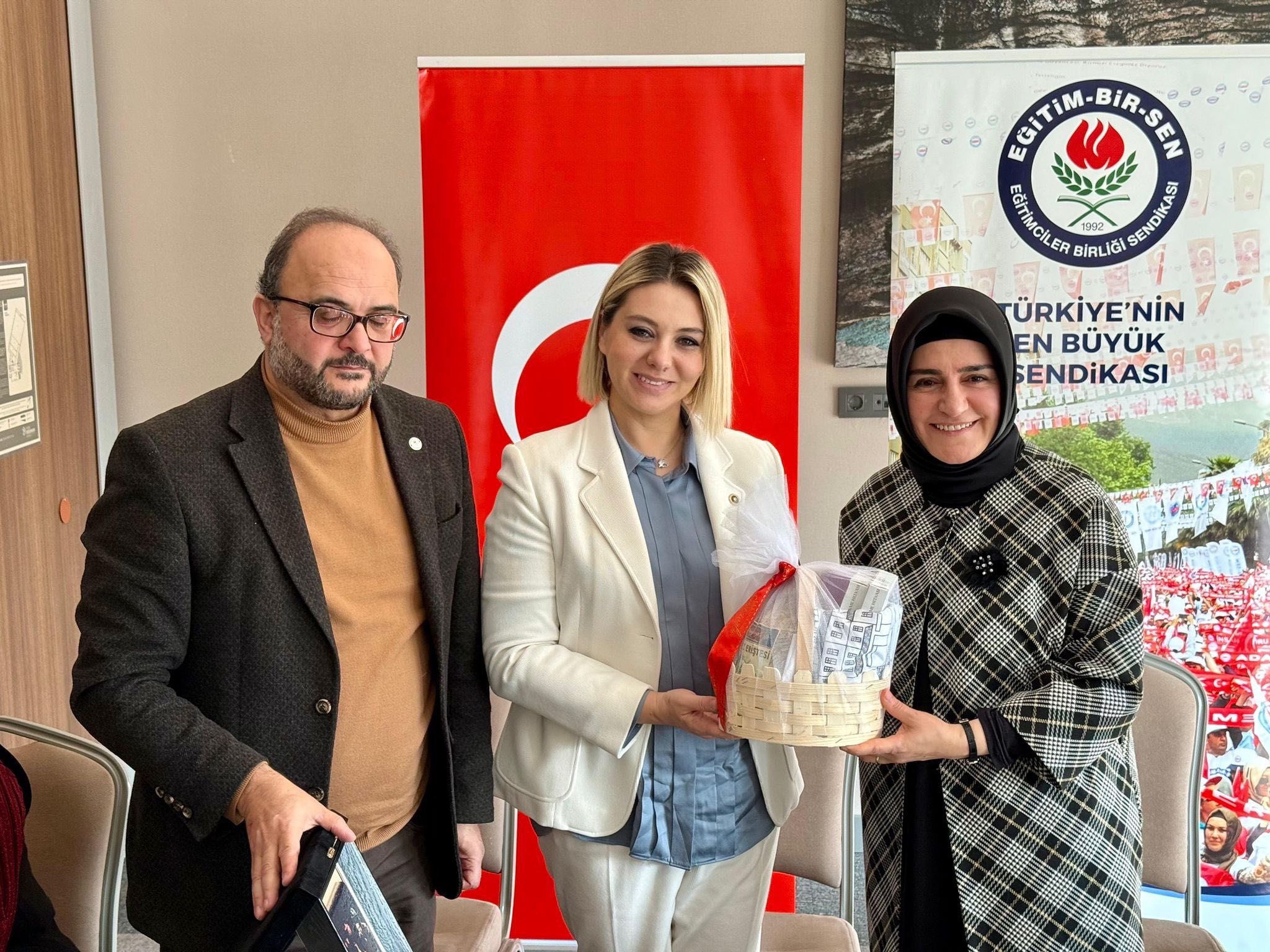 Milletvekili Ekmekci, Eğitim Camiasıyla Buluştu (2)