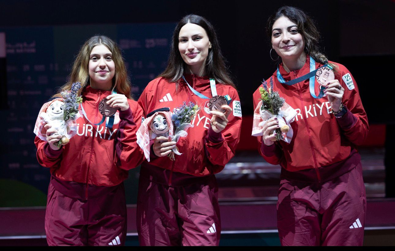 Milli Eskrimcimiz Nil Güngör’den Bronz Madalya (2)