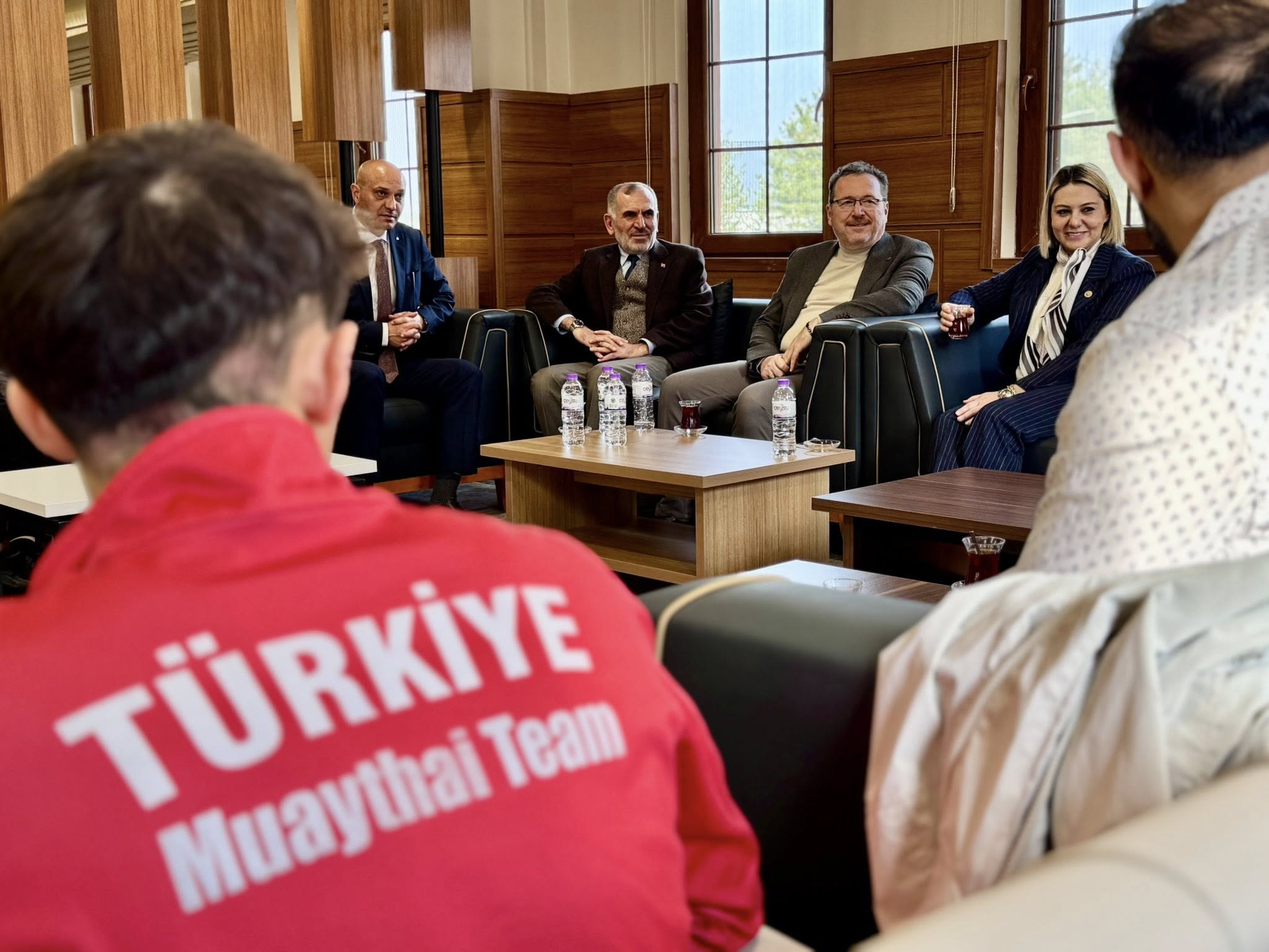 Milli Sporcular Calısmalarını Sürdürüyor (2)