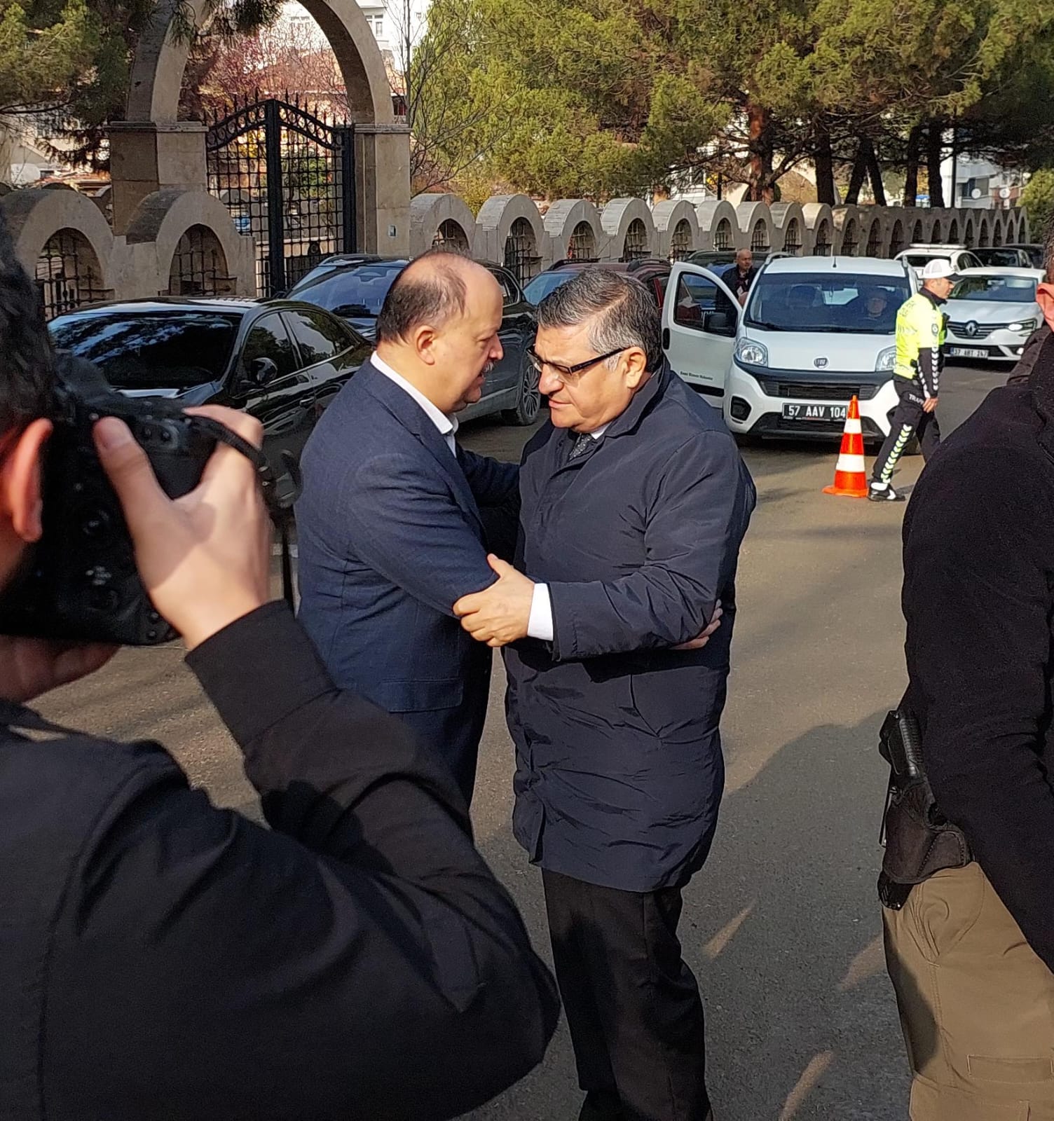 Vali Dallı'nın Anne Acısı (1)