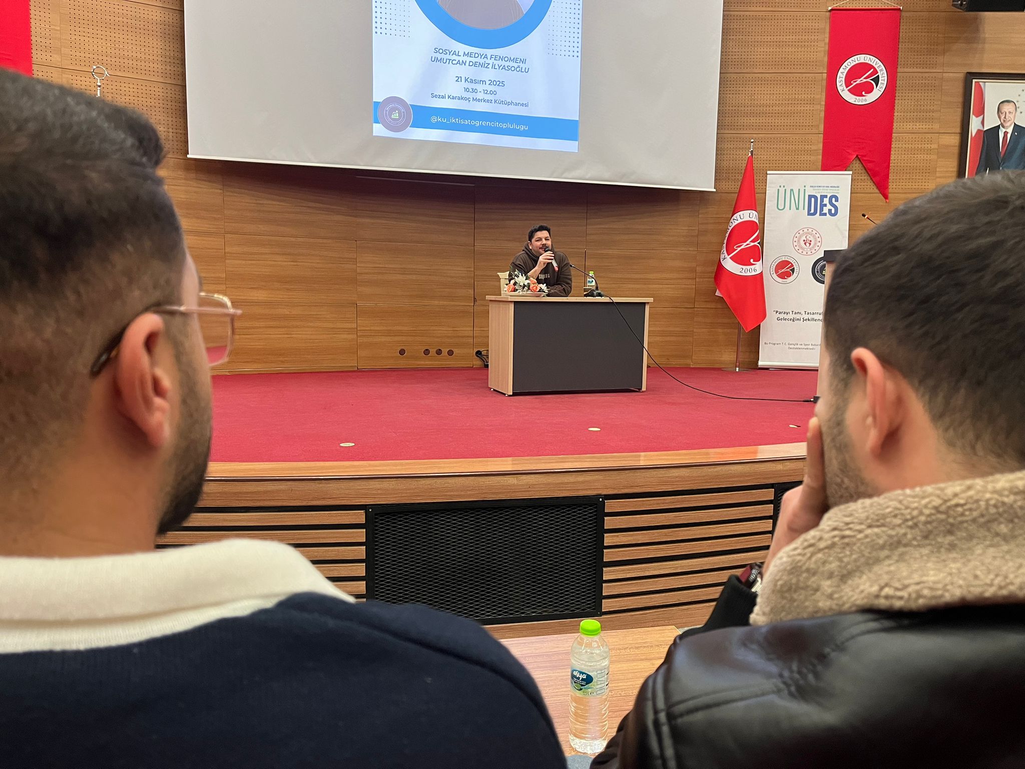 Genç Fenomen, öğrencilere deneyimlerini aktardı