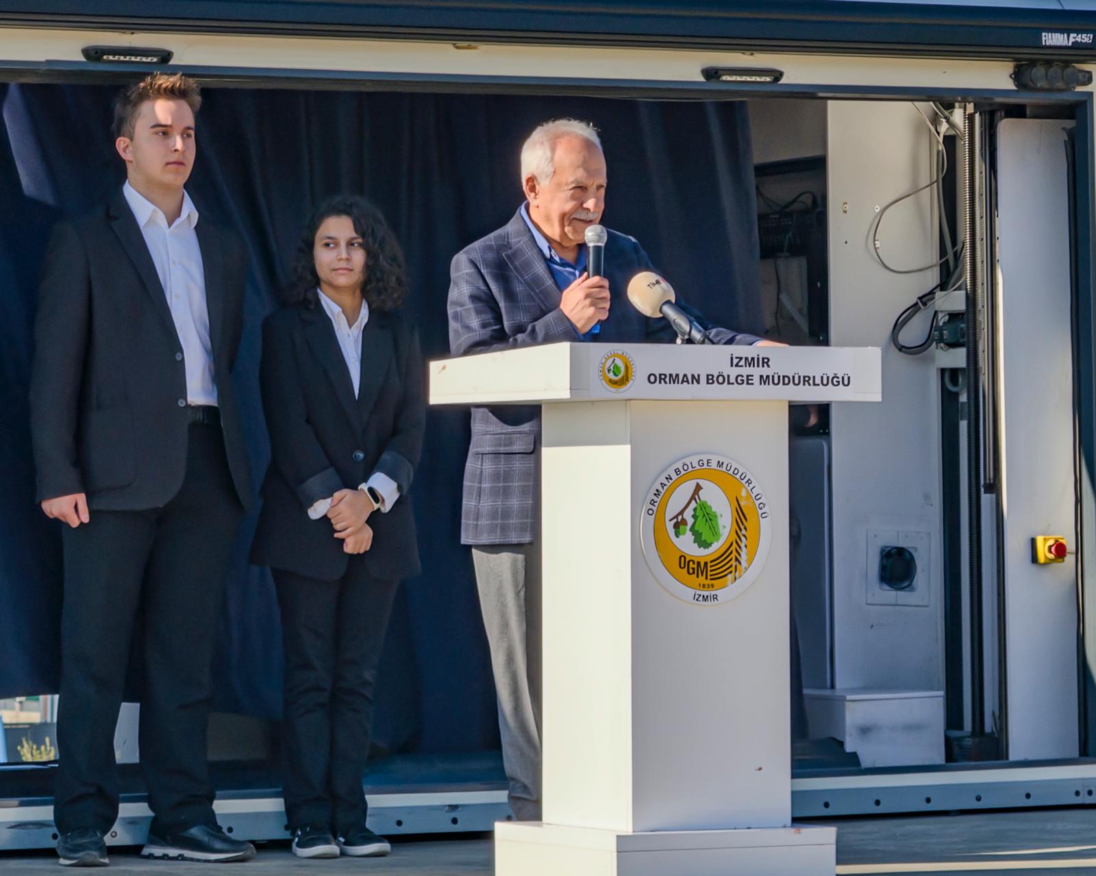 93990157 4Fd4 4983 B4C6 02A6De19D993