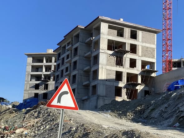 Çatalzeytin’deki Toki̇ Konutları Hızla Yükseliyor (1)