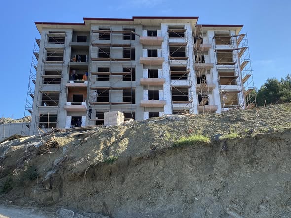 Çatalzeytin’deki Toki̇ Konutları Hızla Yükseliyor (3)