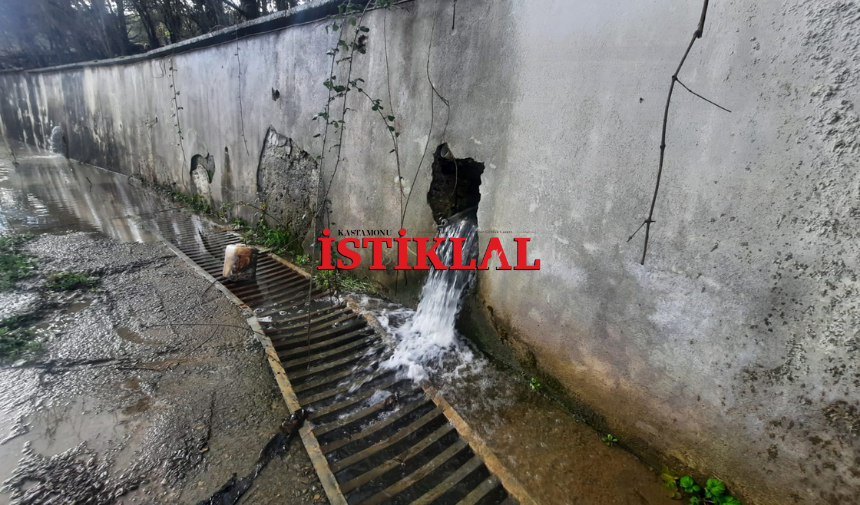 Cide Tsm Binası Sular Altında Kaldı (1)