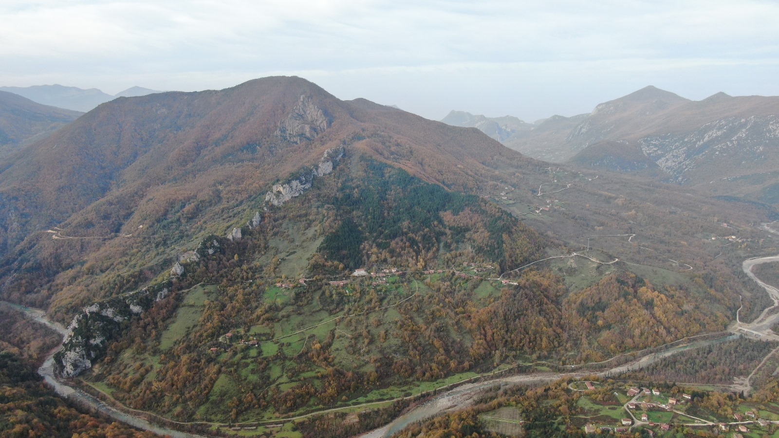 Cide’de Sonbaharın Renk Cümbüşü Mest Ediyor (2)