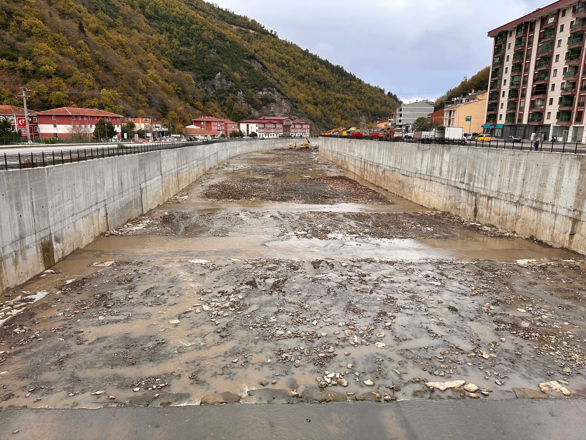 F B I M G 1765562334261