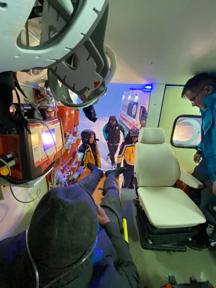 Karda Mahsur Kalan Hastalar Için Umke Seferber Oldu (3)