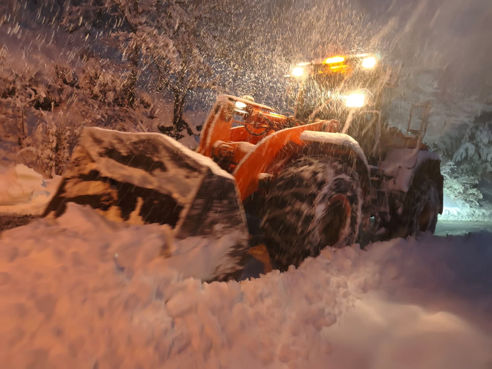 Kastamonu’da 274 Köy Yolu Ulaşıma Kapandı (2)