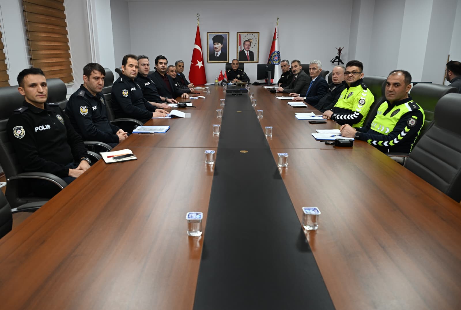 Kastamonu’da Yılbaşı Öncesi Güvenlik Toplantısı (1)