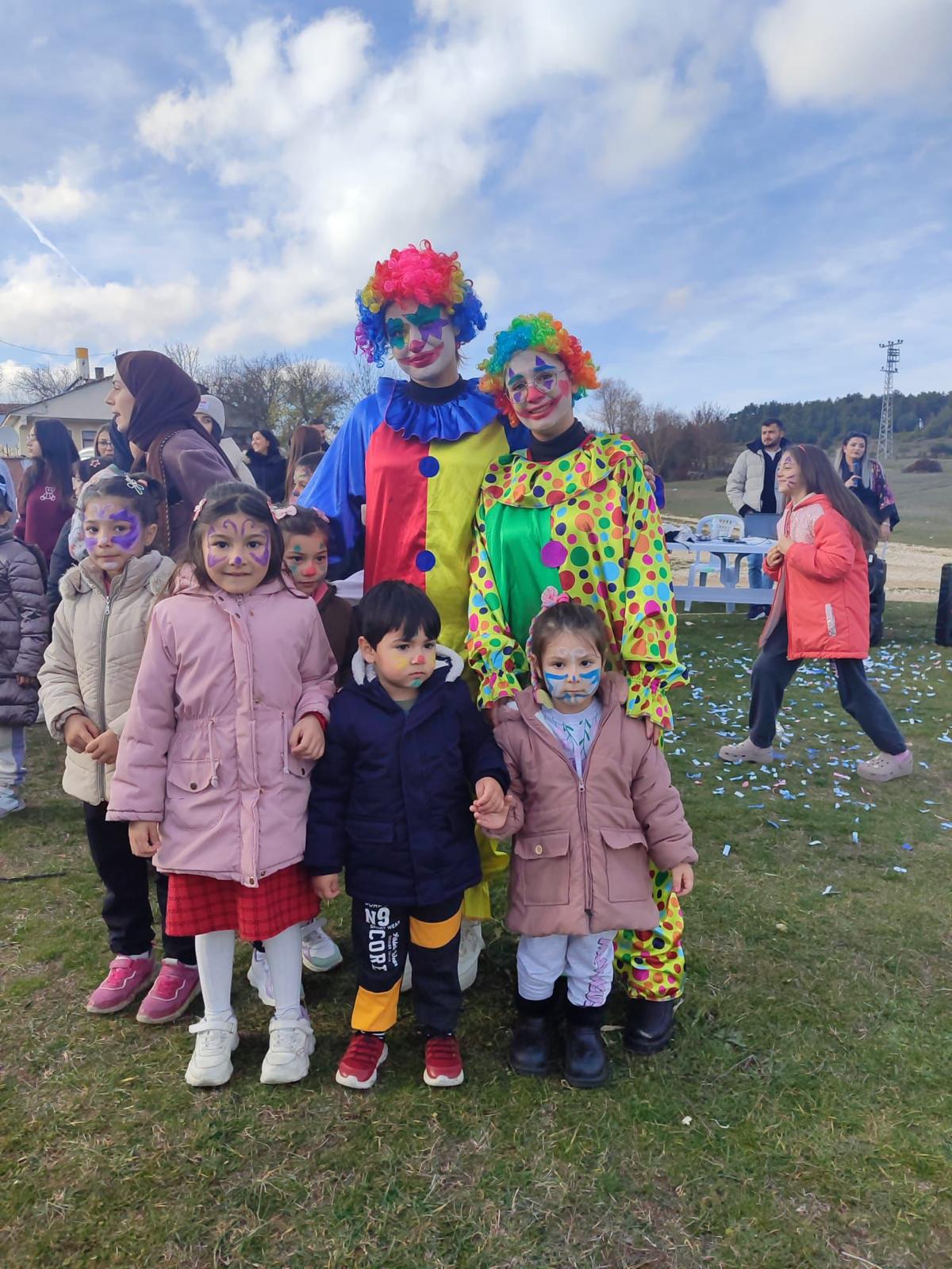 Muhtar Ebru Uzun’dan Köyde Eğlence Dolu Gün (4)