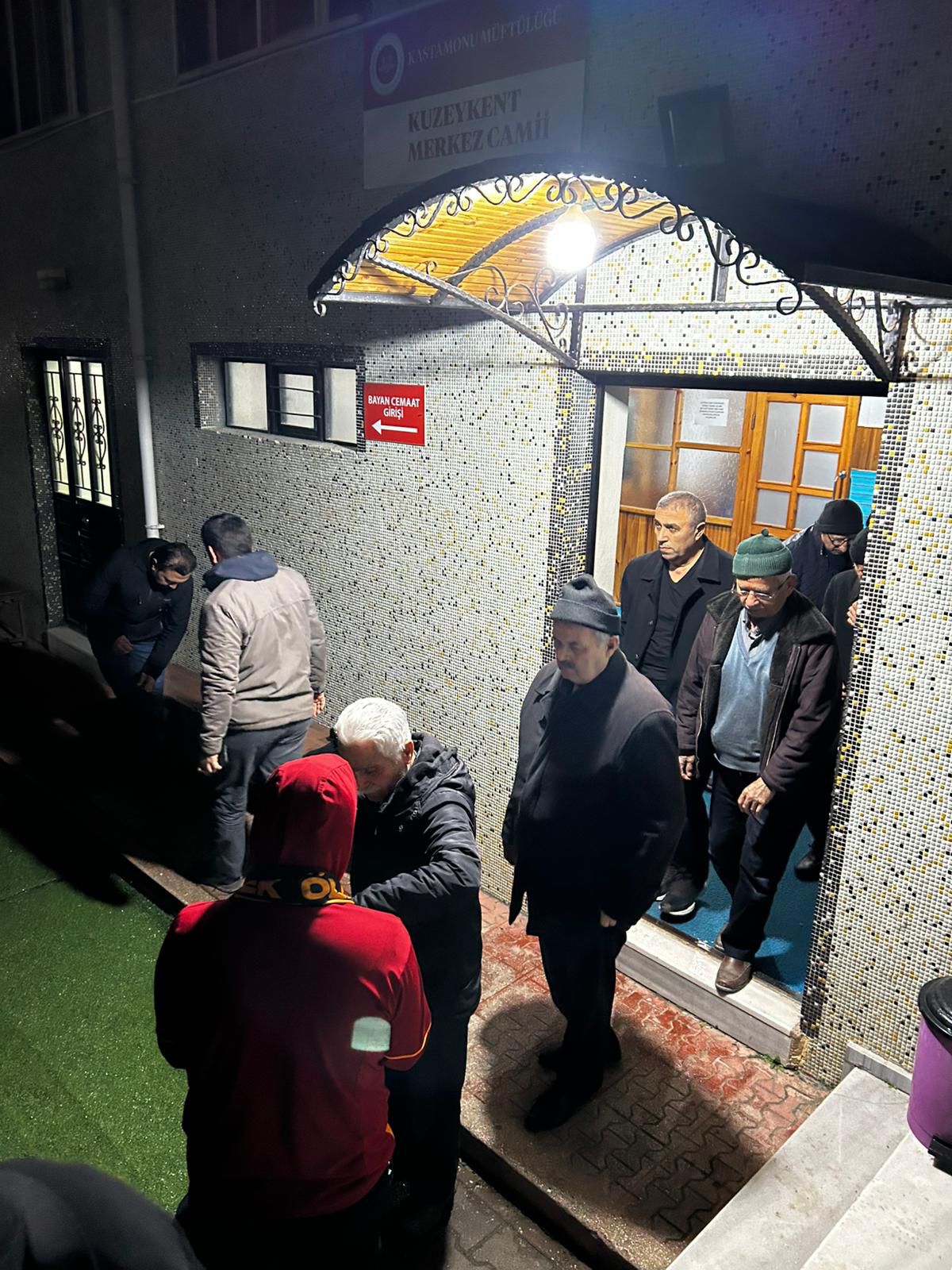 Ulas Bayam Ultraslan (1)