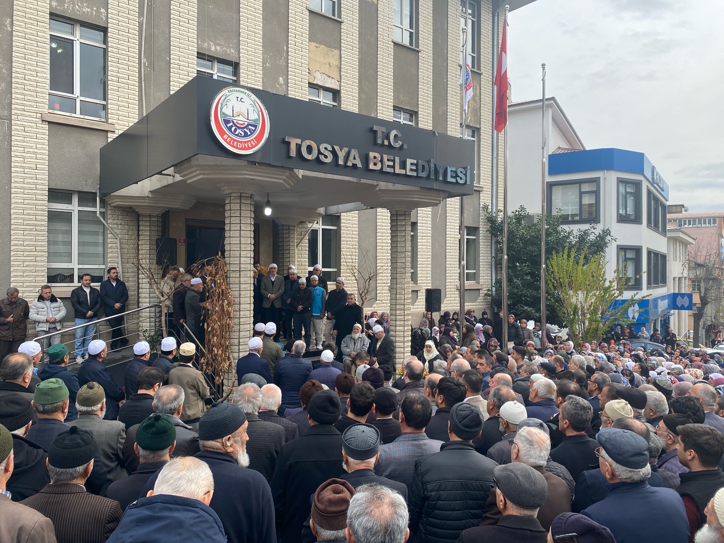 Umre Yolcuları Kastamonu'dan Dualarla Ugurlandı (2)