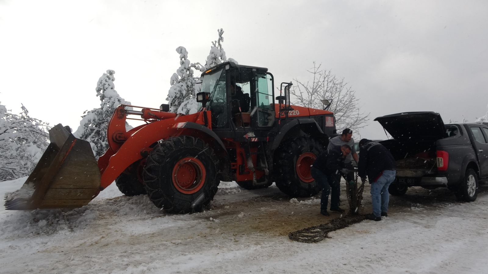 Vatandaşın Mutluluğunu Hissetmek Yorgunluklarını Alıyor (4)