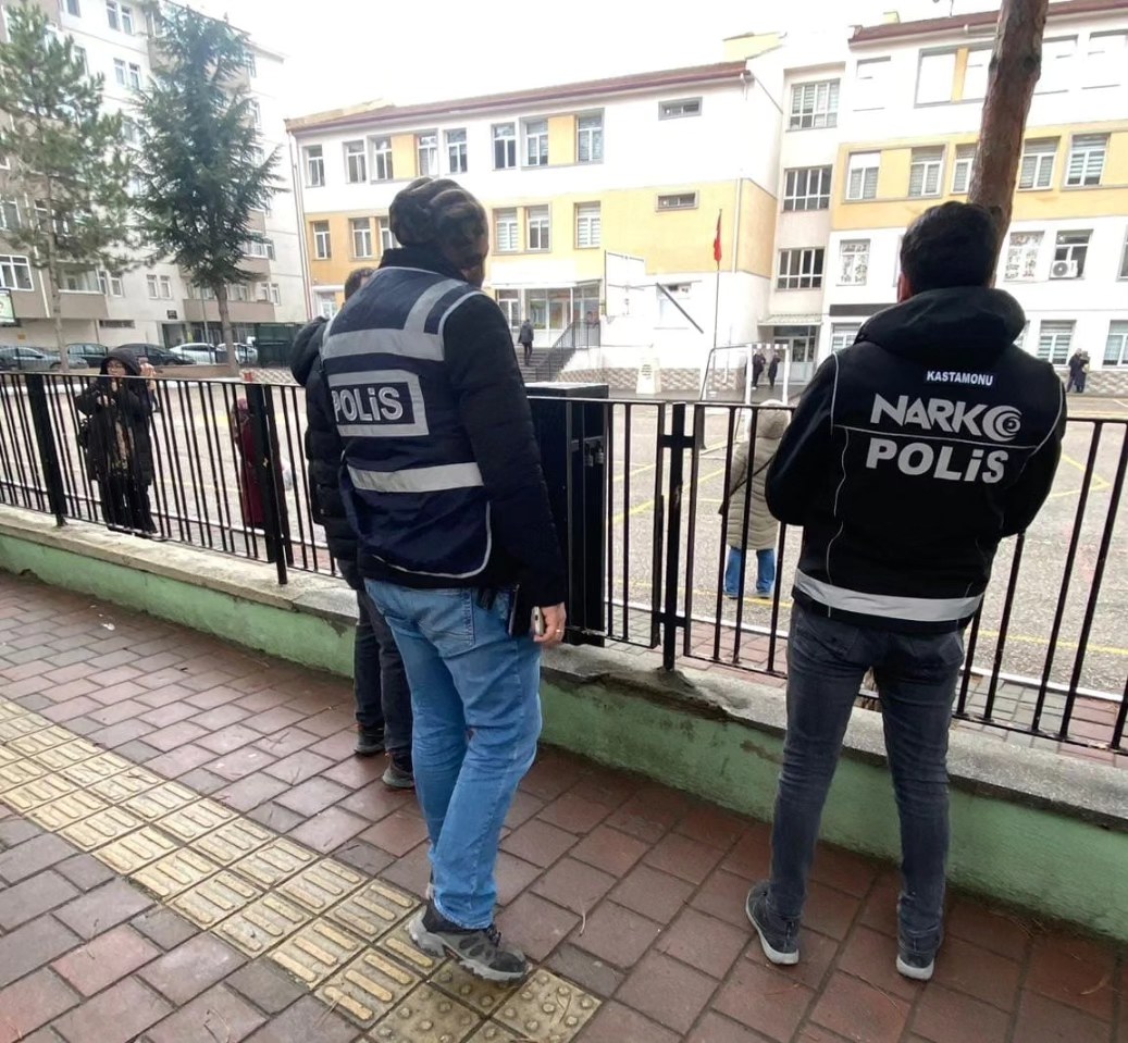 13 Okul Çevresi Denetlendi (3)