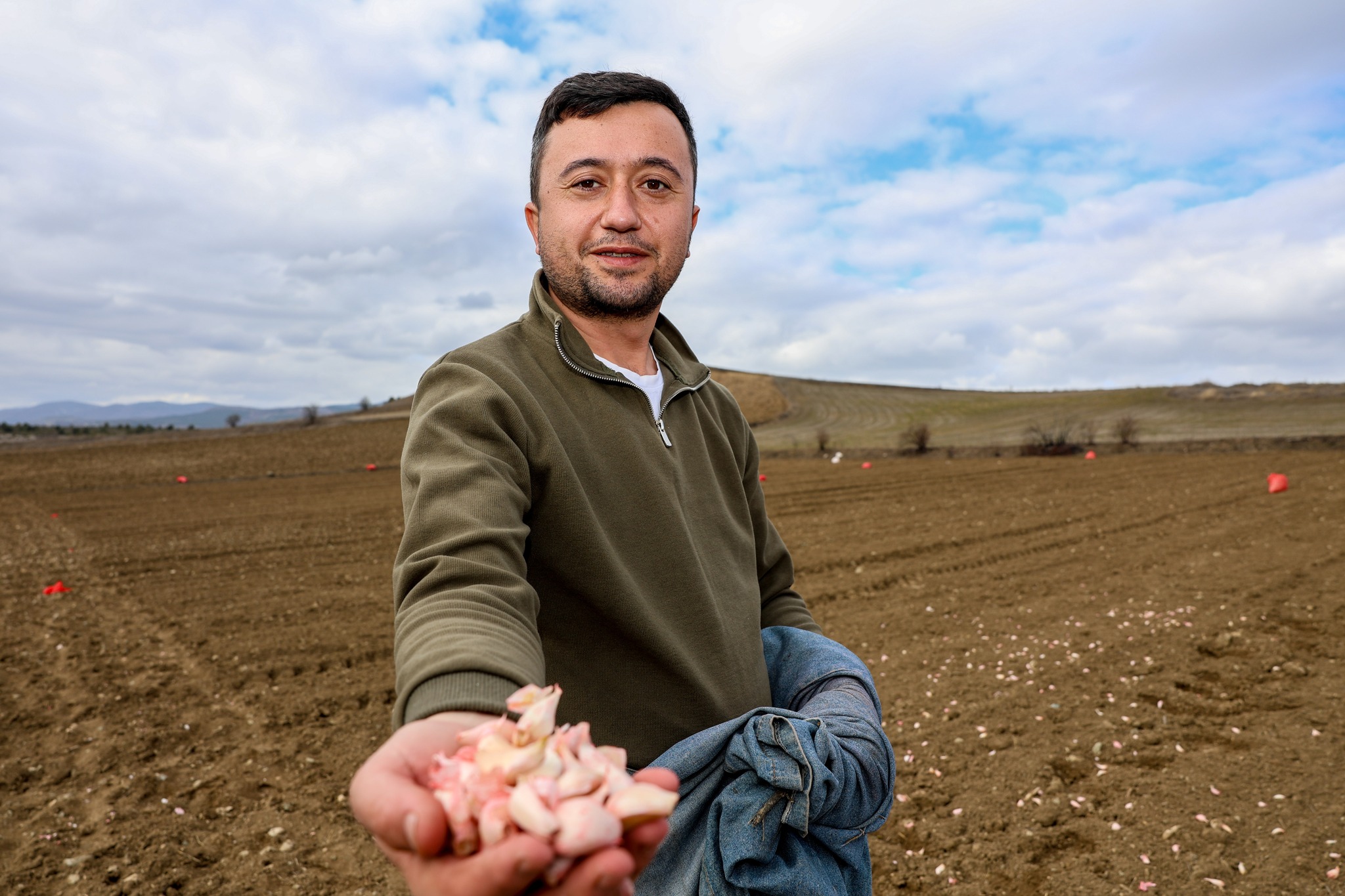 621835994 1318298246993182 1304093782387291298 N