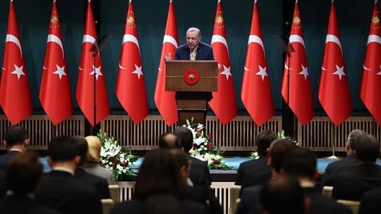 696E5De72B65036524E9C5C2