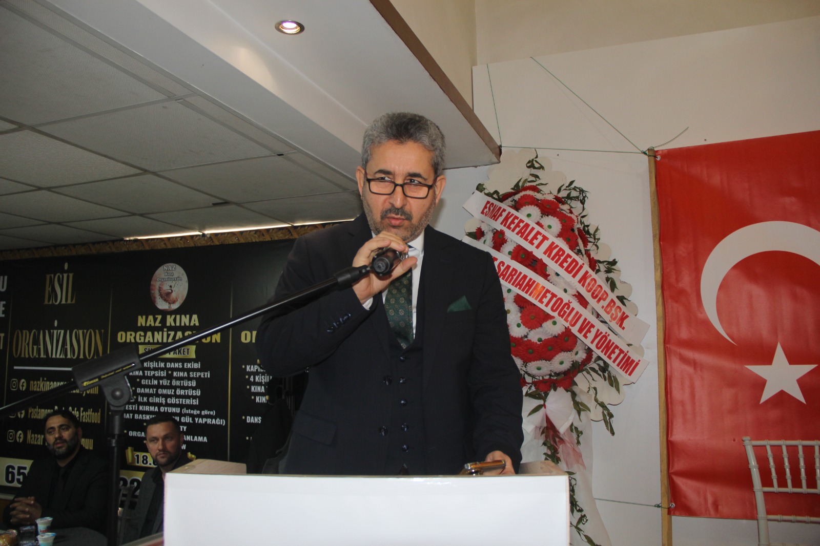 7048D556 C5B7 4F37 Bd94 141Aeb4B8E10