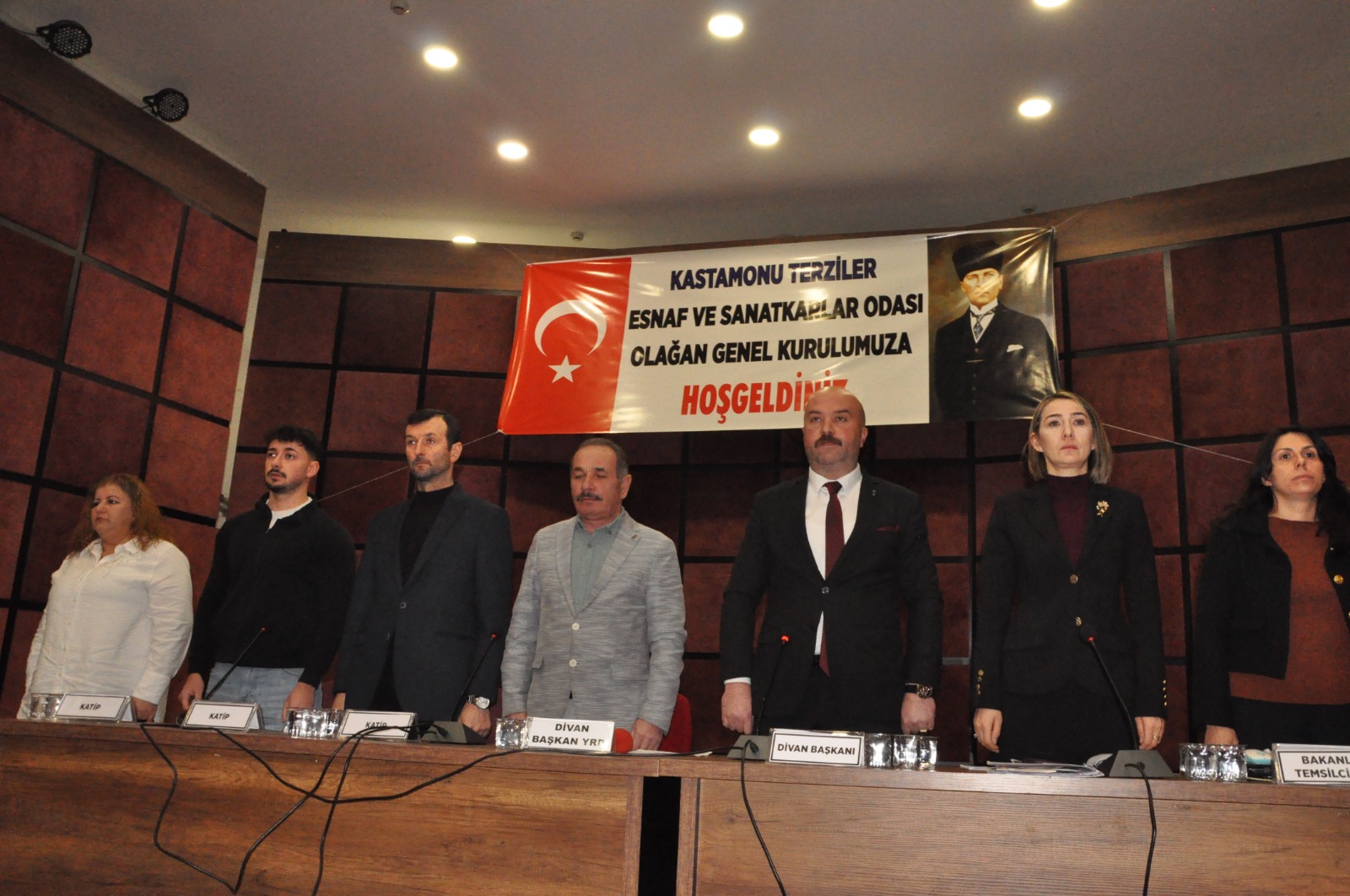 932Ae3Ed 4282 4573 B88E 2Ac4427102Eb