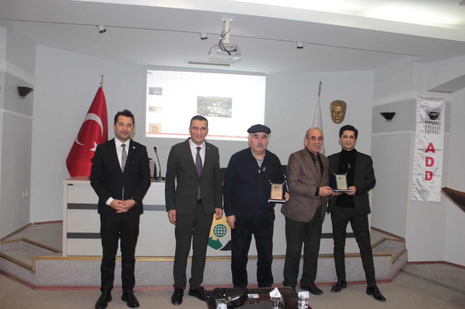 Add’den “Rıfat Ilgaz’lı Yıllar Ve Köy Enstitüleri” Konferansı (1)