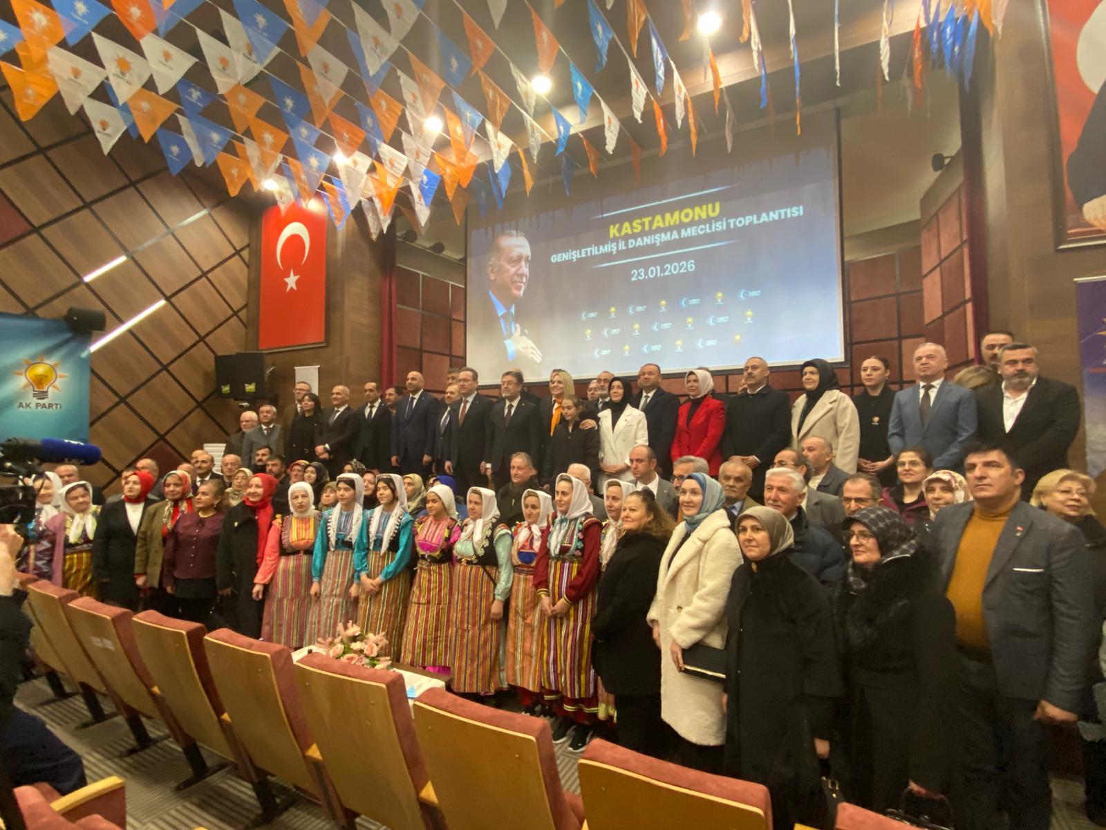 Aile Fotosu Ak Parti